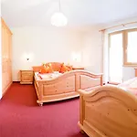 Brollerhof Lejlighed *